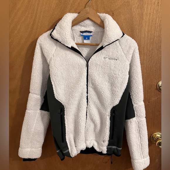 Columbia Jackets & Blazers - Columbia Women's White and Black Jacket teddy